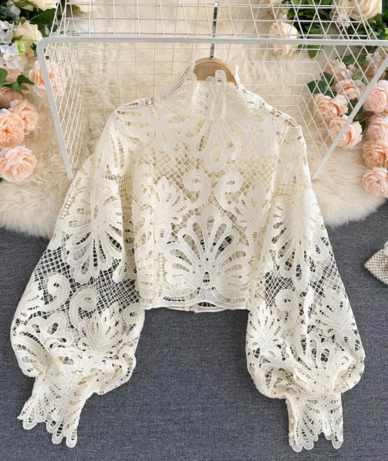 Stylish hollow lace top puff sleeve top     S2537