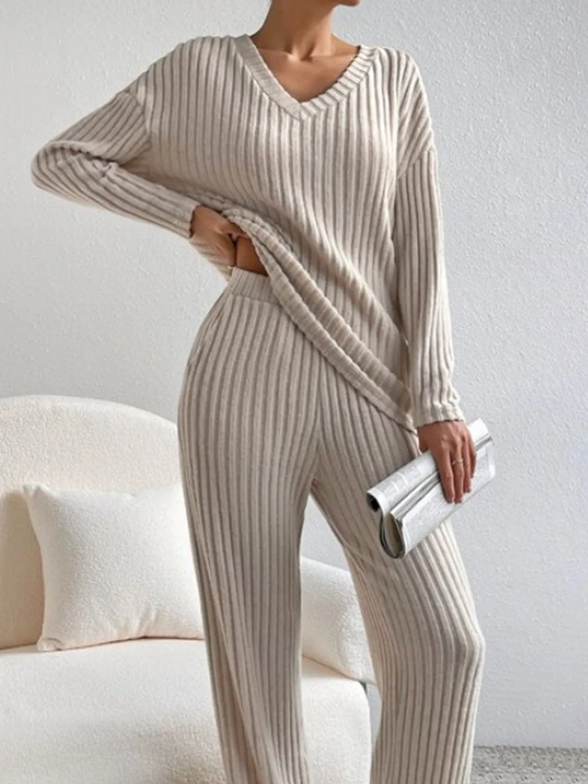 V-Neck Ribbed Design Comfy 2-Pieces Lounge Set