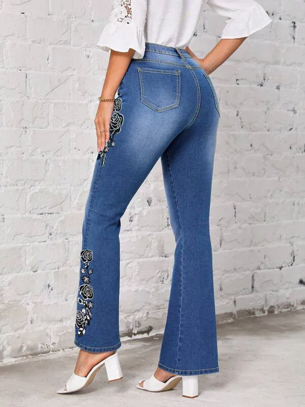 Women's Fashionable Stretch Floral Embroidered Flared Jeans